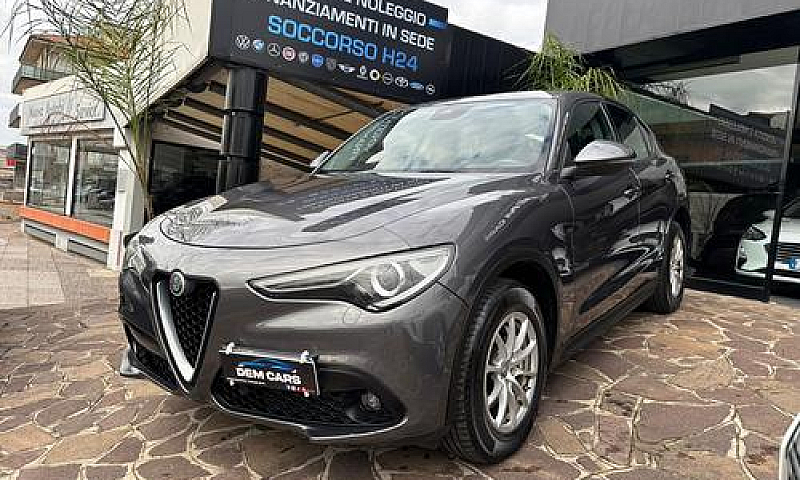 Alfa Romeo Stelvio 2...