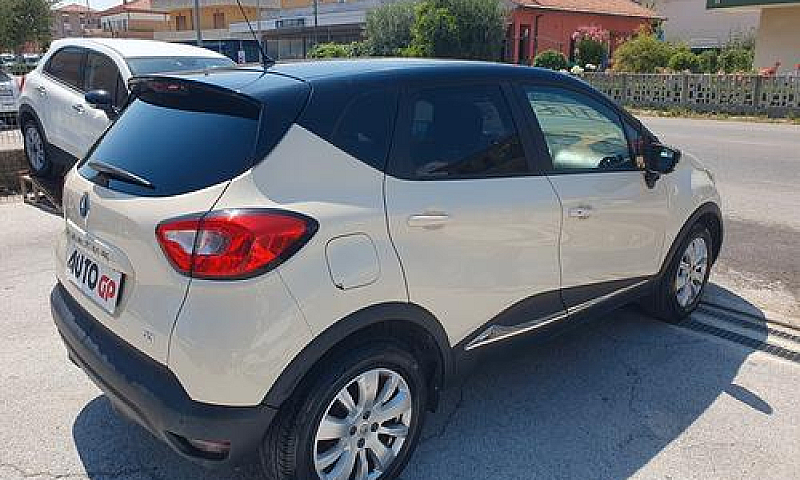 Renault Captur 1.5 D...