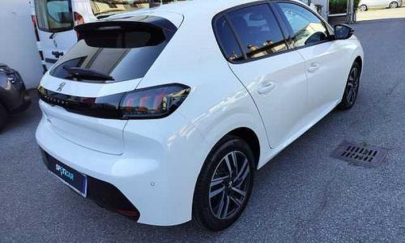 Peugeot 208 Puretech...