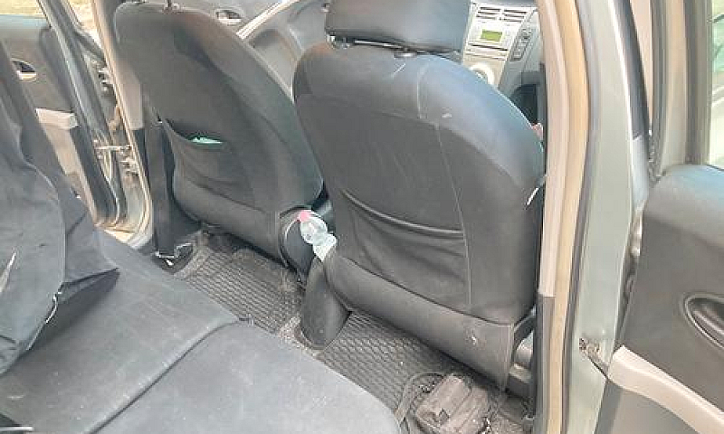 Toyota Yaris 1.4 D 5...