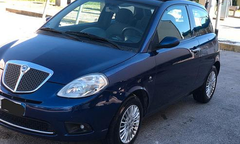 Lancia Ypsilon 2ª Se...