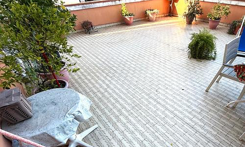 Appartamento Con Meg...