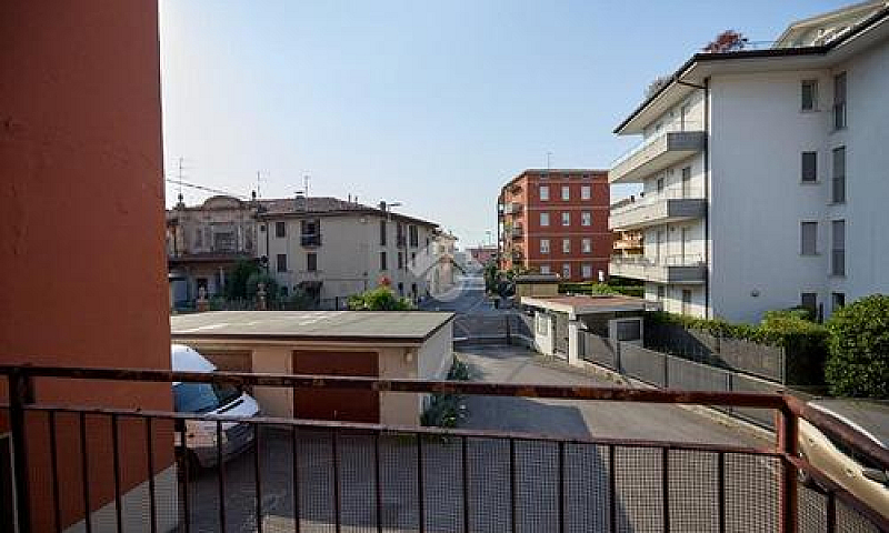 3 Locali A Torre Bol...