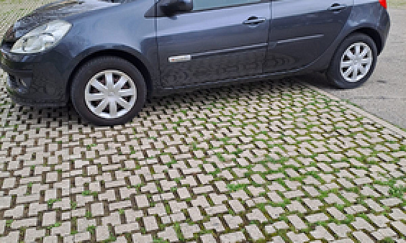 Renault Clio 1.2...
