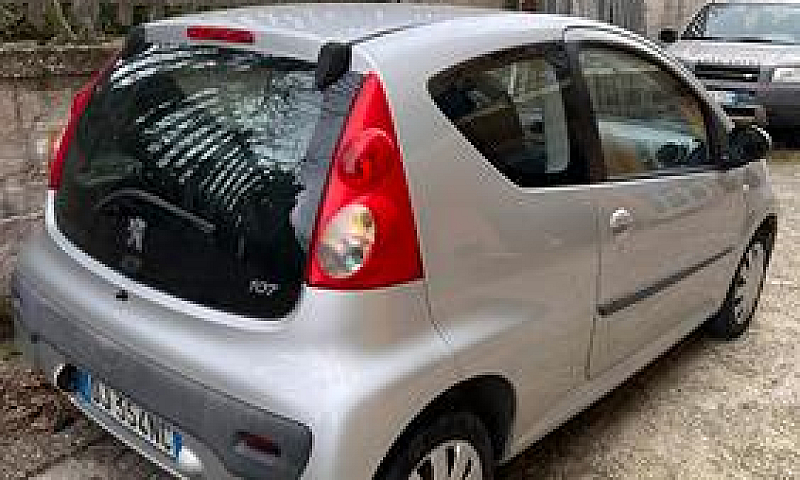 Peugeot 107...