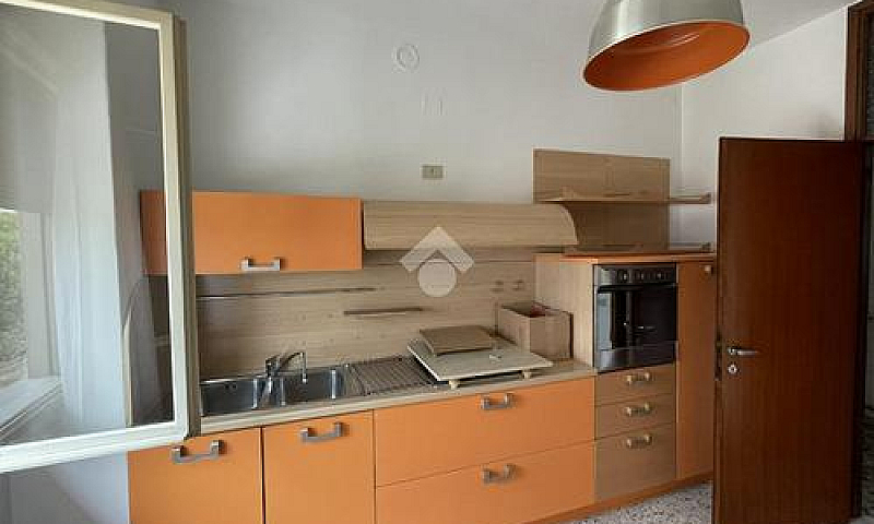 3 Locali A Noale...