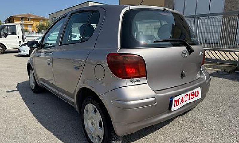 Toyota Yaris 1.4 Tdi...