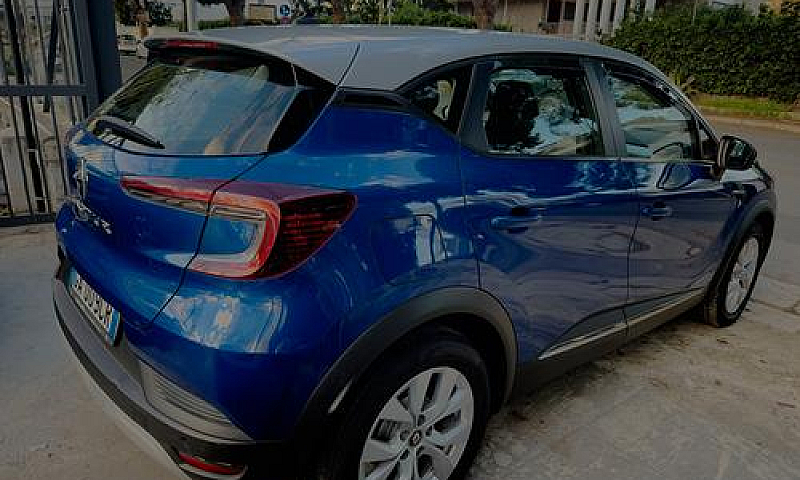 Renault Captur Blue ...