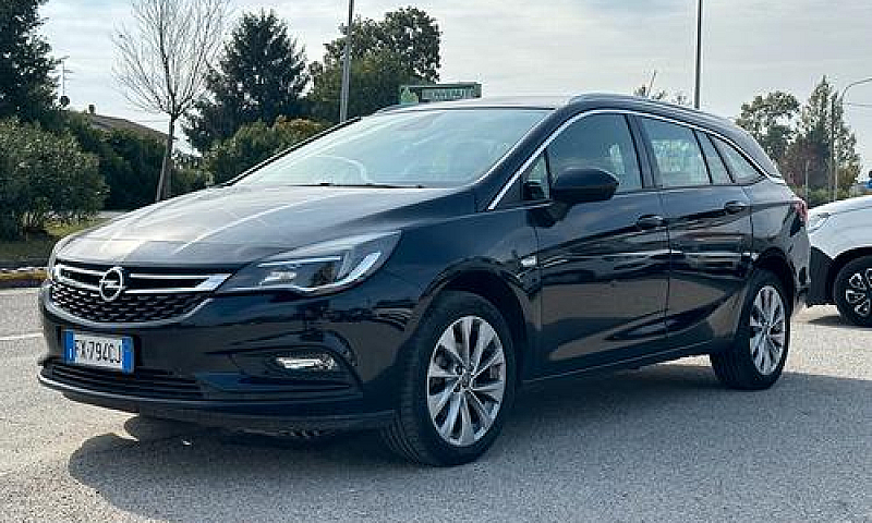 Opel Astra 1.4 Turbo...
