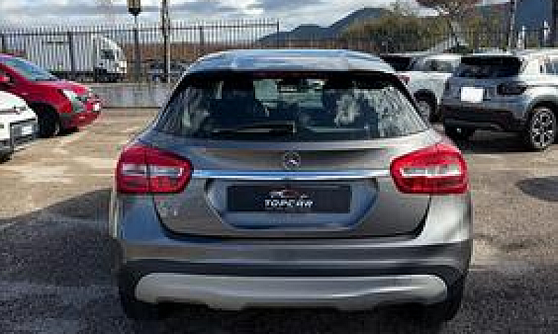 Mercedes-Benz Gla 18...
