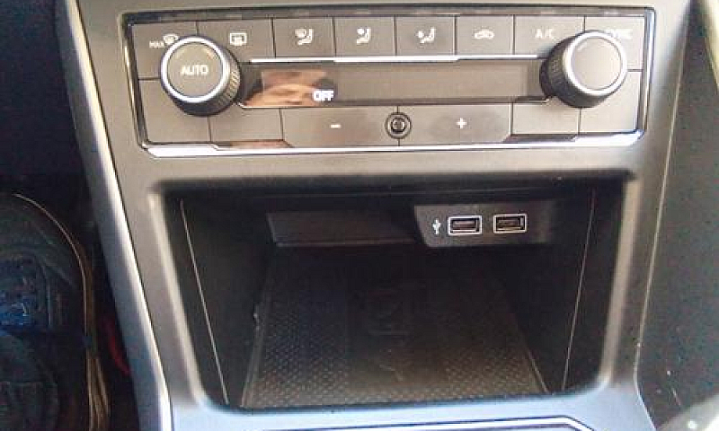 Volkswagen Polo 1.0 ...
