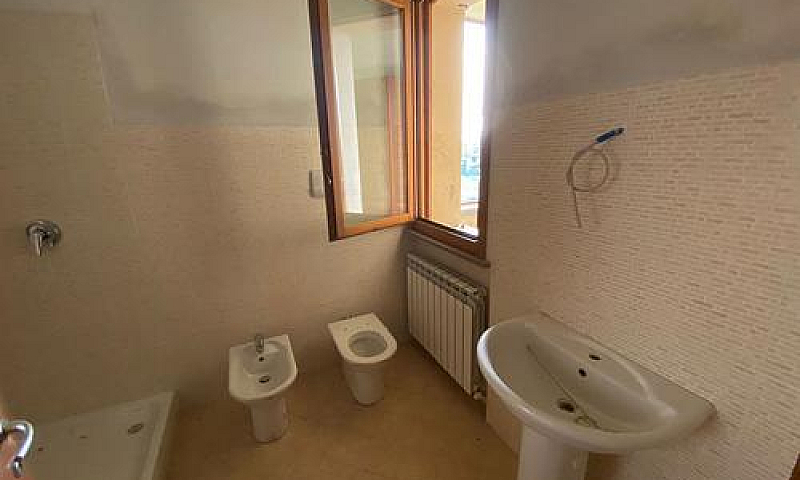 Bilocale A Rottofren...