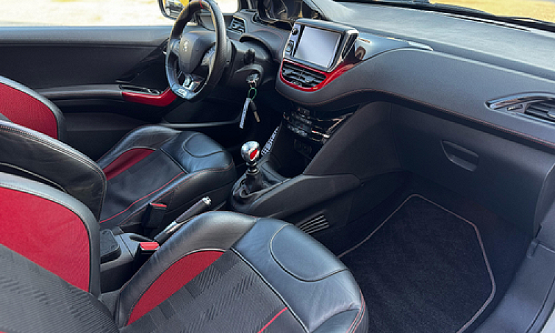 Peugeot 208 Gti 220C...