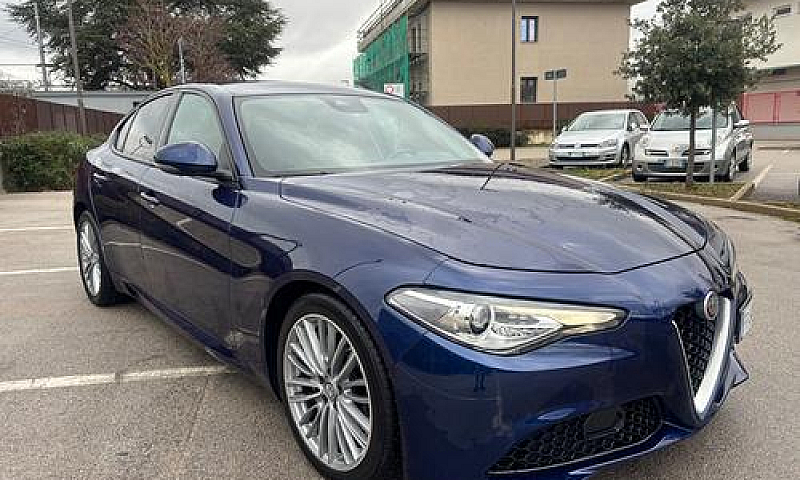 Alfa Romeo Giulia 2....