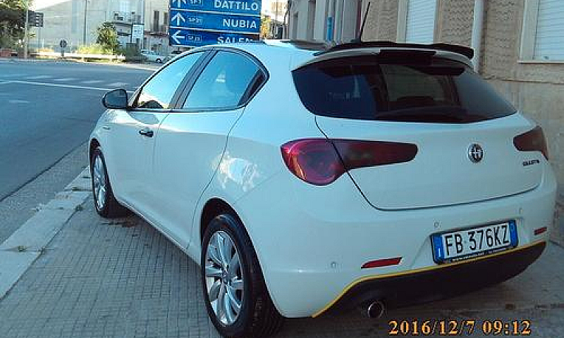Alfa Romeo Giulietta...