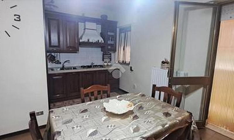 3 Locali A Barletta...