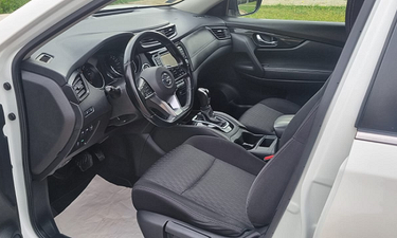Nissan X-Trail...