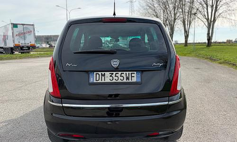Lancia Musa 2008 Pla...