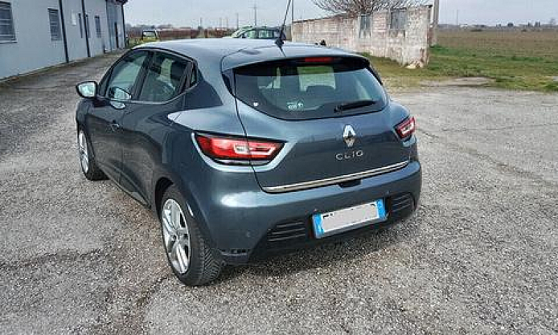 Renault Clio 1.5 Dci...