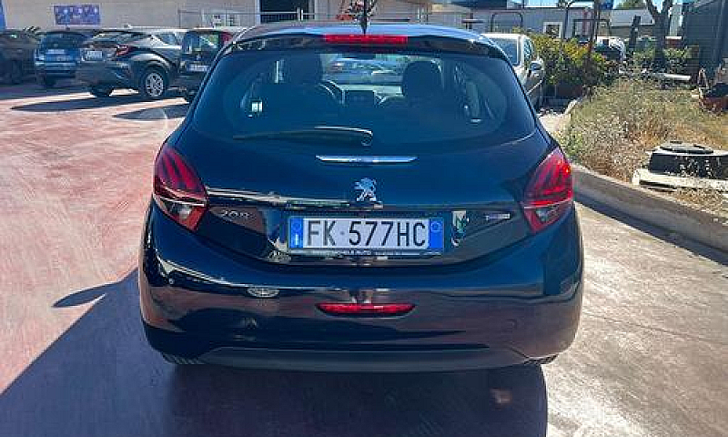 Peugeot 208 Puretech...