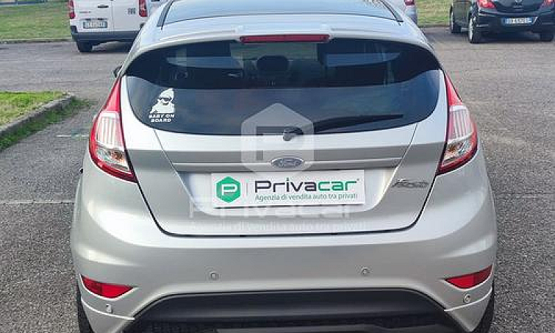 Ford Fiesta 1.5 Tdci...