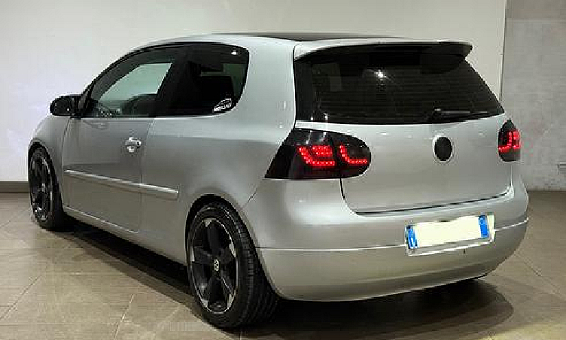 Volkswagen Golf 2.0T...