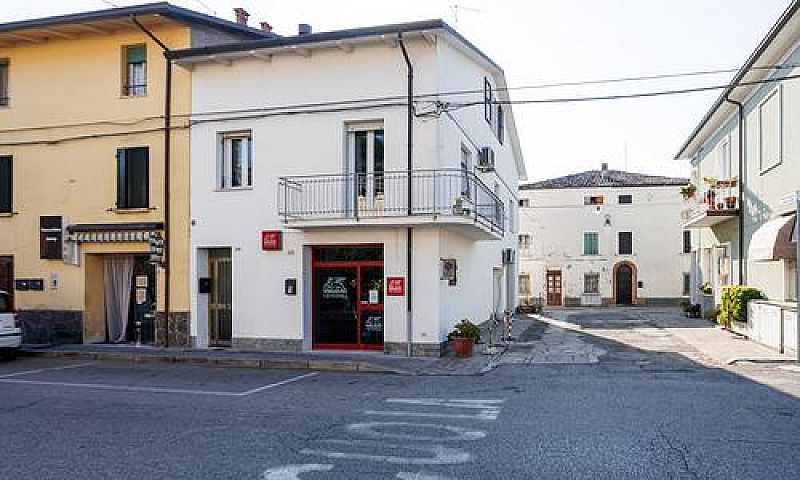 Bifamiliare A Cesena...