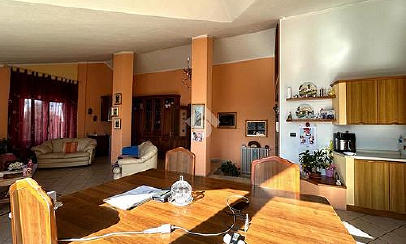 5 Locali A Saviglian...