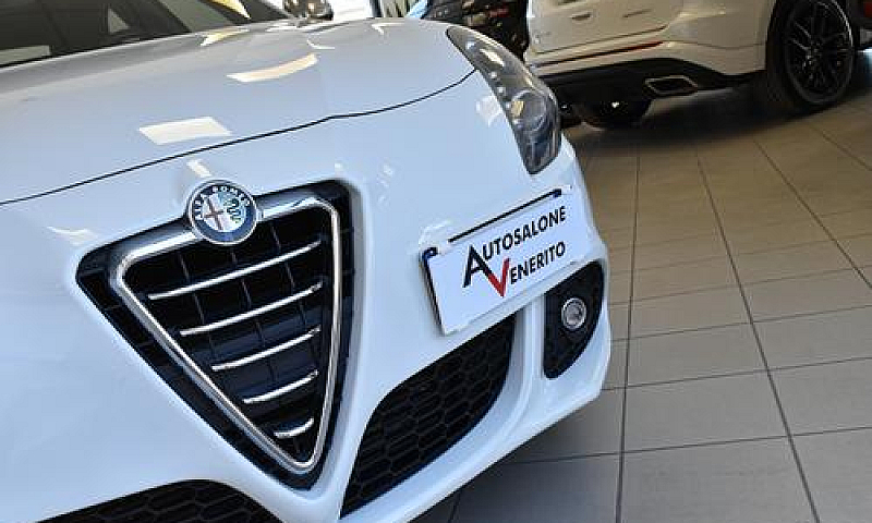 Alfa Romeo Giulietta...