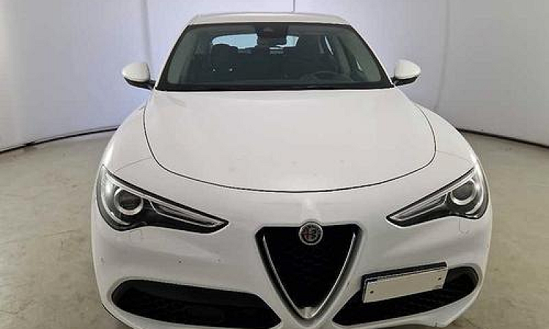 Alfa Romeo Stelvio 2...