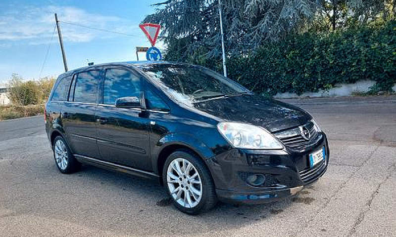 Opel Zafira - 2009...