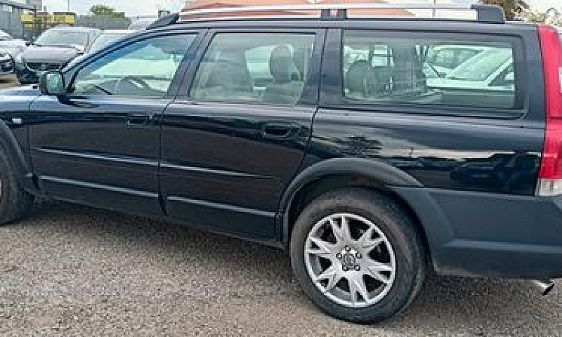 Volvo V70 2.4 D5 Awd...