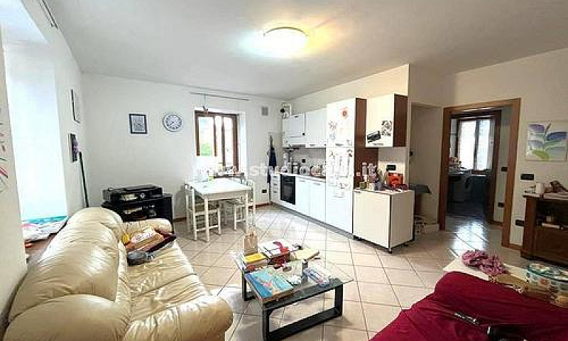 Brancolino: 2 Camere...