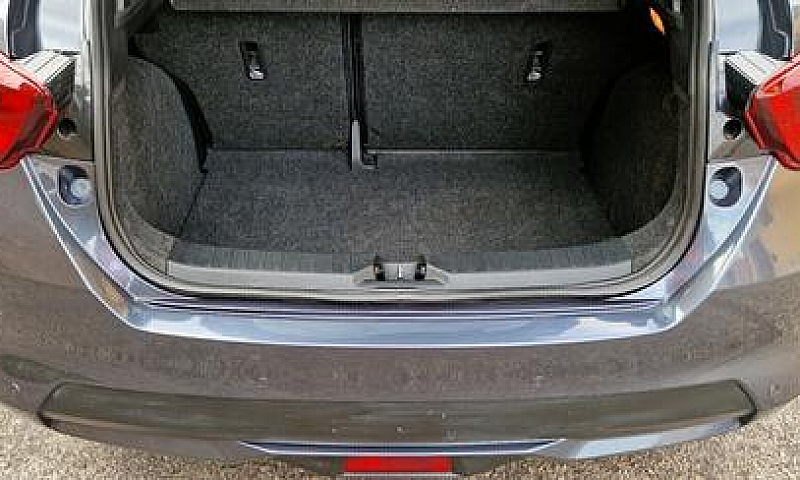 Nissan New Micra 1.0...