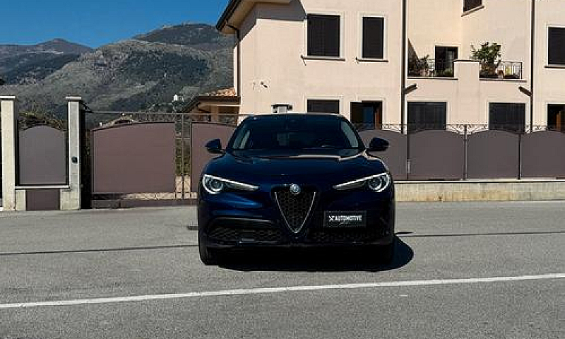 Alfa Romeo Stelvio 2...