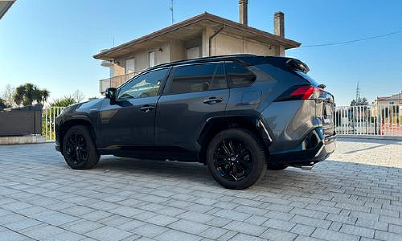 Toyota Rav4 Hybrid -...