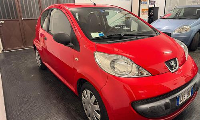 Peugeot 107 1.0 68Cv...