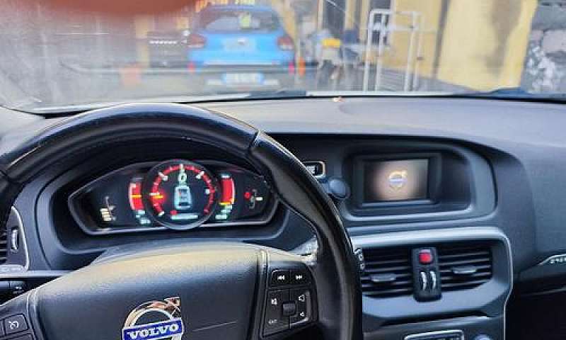 Volvo V40 Cross Coun...