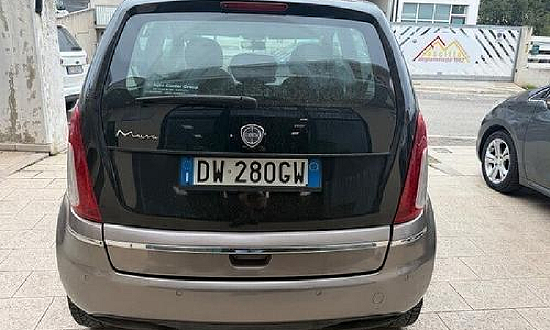 Lancia Musa 1.3 Mjt ...