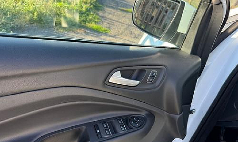 Ford Kuga 1.5 Tdci 1...