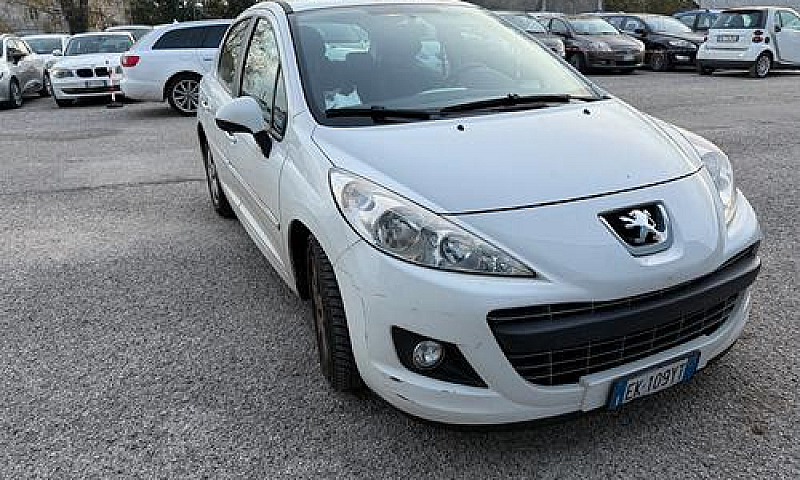 Peugeot 207 1.4 Vti ...