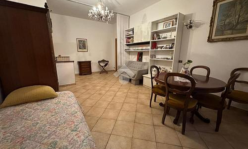 3 Locali A Scandicci...