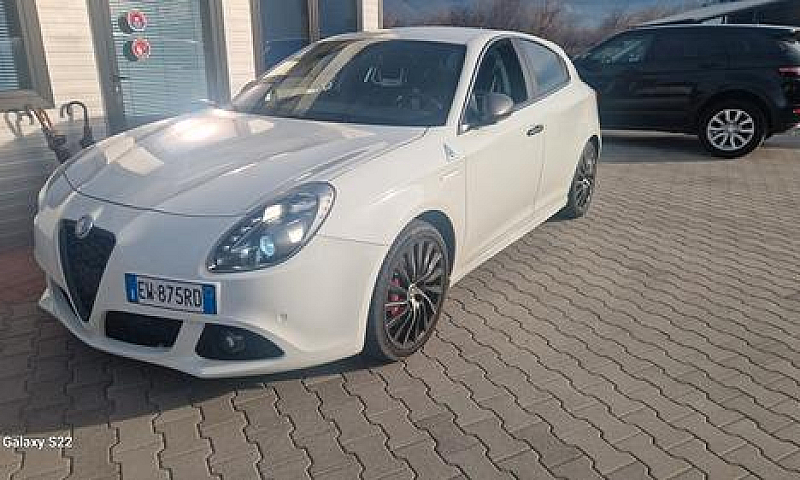 Alfa Romeo Giulietta...