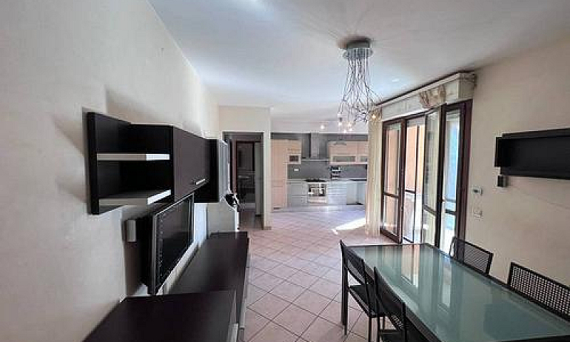 Appartamento Di 96 M...