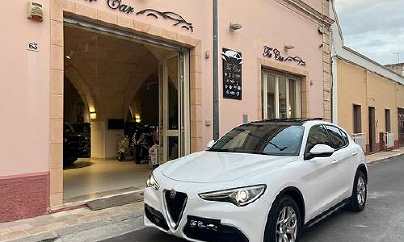 Alfa Romeo Stelvio 2...