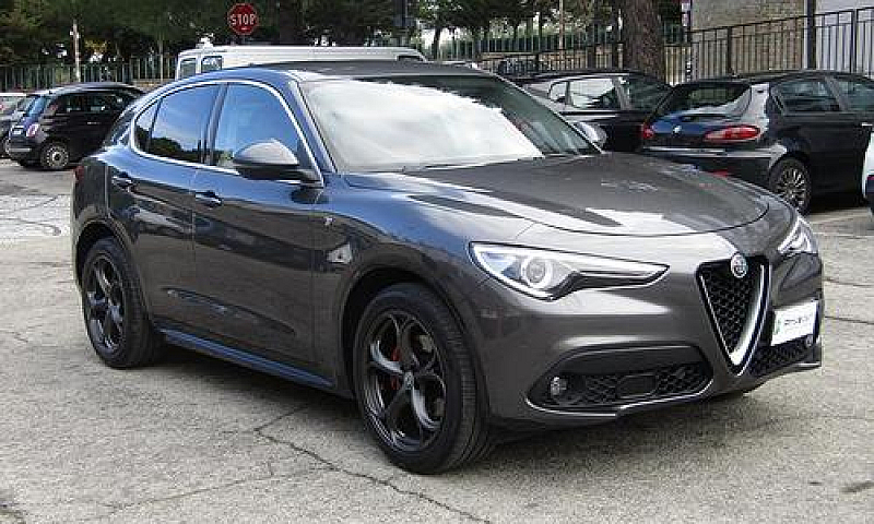 Alfa Romeo Stelvio 2...