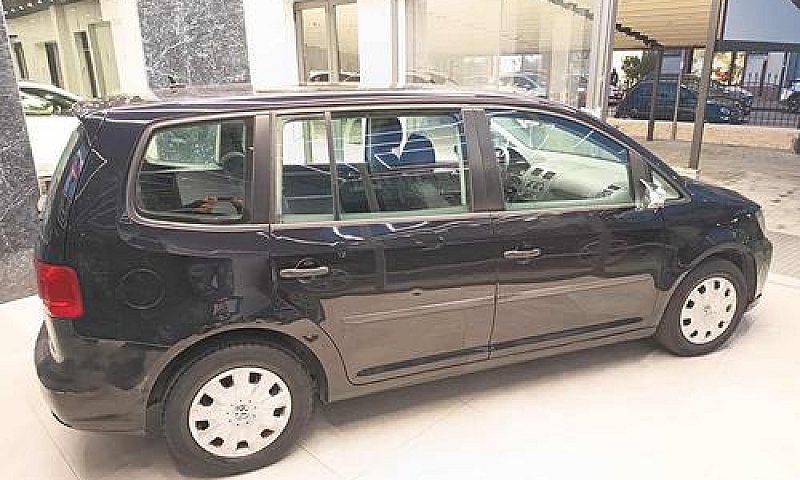 Volkswagen Touran 1....