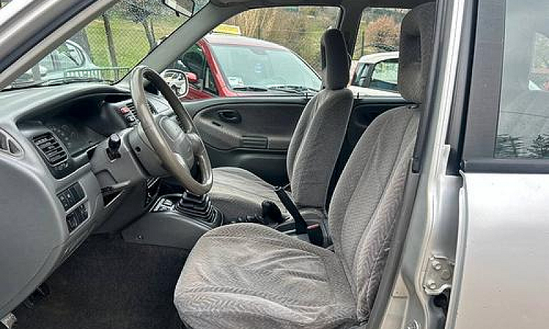 Suzuki Grand Vitara ...