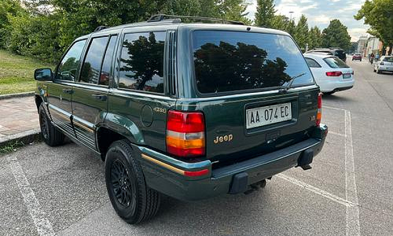 Jeep Grand Cherokee ...