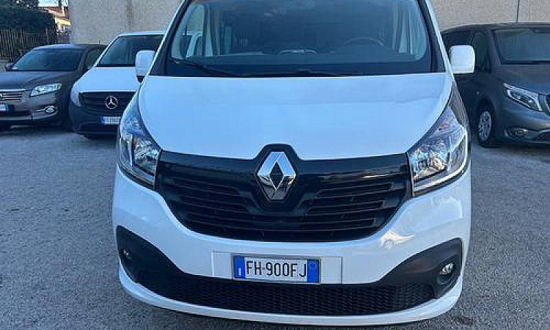 Renault Trafic T27 1...